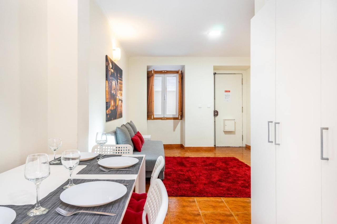 Lisboa, Central Lisbon, Charming Patio House, , Wifi, Air Conditioning, Near Metro, By Ig Luaran gambar